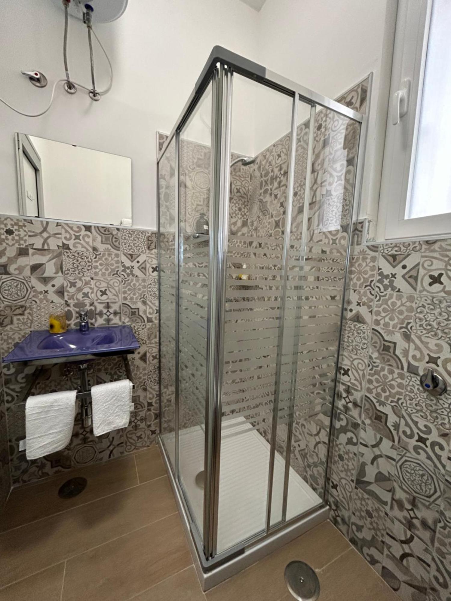 Binario 14 Piazza Garibaldi Bed & Breakfast Napels